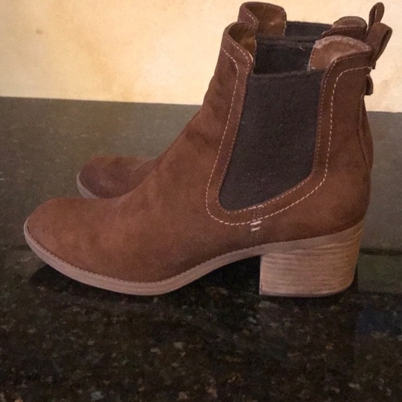 dolce vita chelsea boots